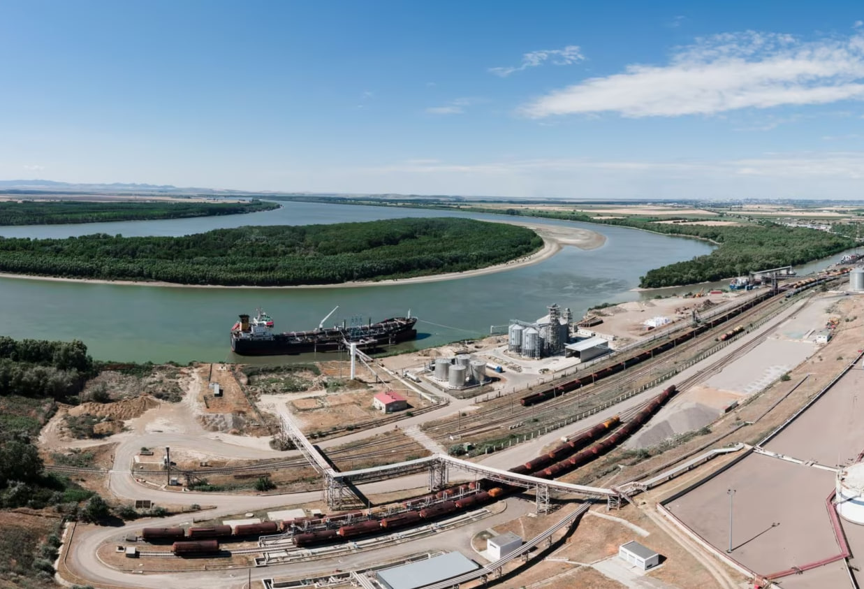 Молдова погодила продаж порту Джорджолешти Румунії — це може змінити транспортну карту регіону usionline.com Молдова погодила продаж порту Джорджолешти Румунії — це може змінити транспортну карту регіону «фото»