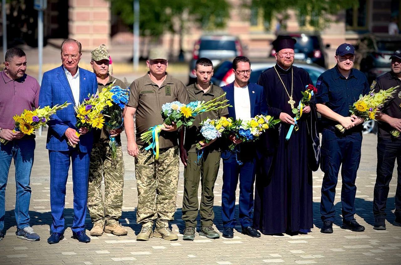 В Одесі відзначають День української державності (фото) usionline.com В Одесі відзначають День української державності (фото) «фото»