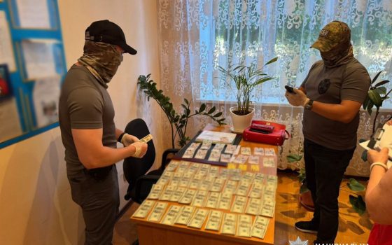 На Одещині викрили завідувачку гуртожитків, яка вимагала хабар від військового usionline.com На Одещині викрили завідувачку гуртожитків, яка вимагала хабар від військового «фото»