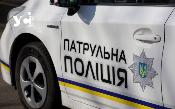 «Зламав ключицю, тікаючи від патрульних», – в поліції прокоментували скандальне «побиття» чоловіка в Одесі (відео) «фото»