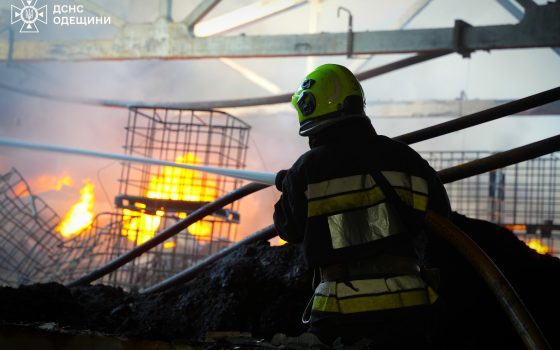 Вранці в Одеському районі сталася масштабна пожежа (фото, відео) «фото»