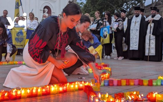 В Одесі у рамках Вишиванкового фестивалю вшанували пам’ять загиблих захисників (фото) usionline.com В Одесі у рамках Вишиванкового фестивалю вшанували пам’ять загиблих захисників (фото) «фото»
