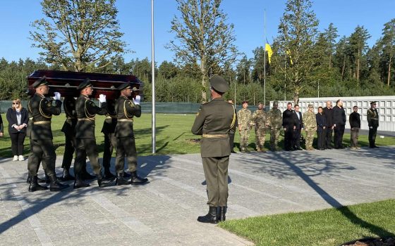 Вперше в Україні відбувся військовий церемоніал поховання невідомих солдатів «фото»