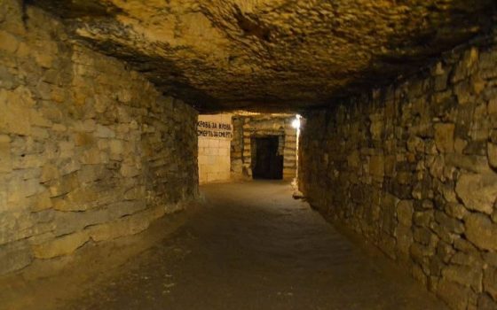 Двох підлітків шукали в Одеських катакомбах «фото»