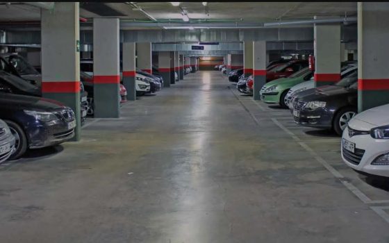 За рік простою автомобіля в Одесі на стоянці «Гагарін Плаза» чоловіку виставили рахунок у 835 тисяч гривень «фото»