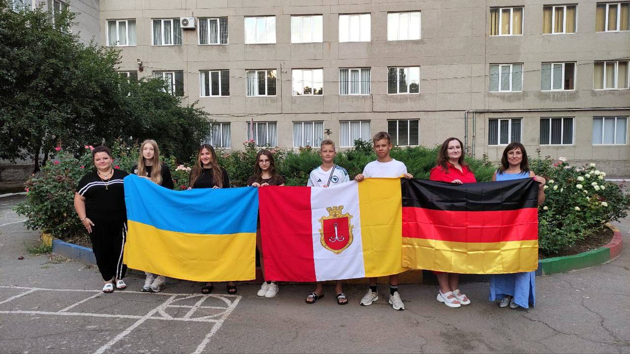 Одеські школярі вирушили до Регенсбурга, щоб погратися в управління містом «фото»