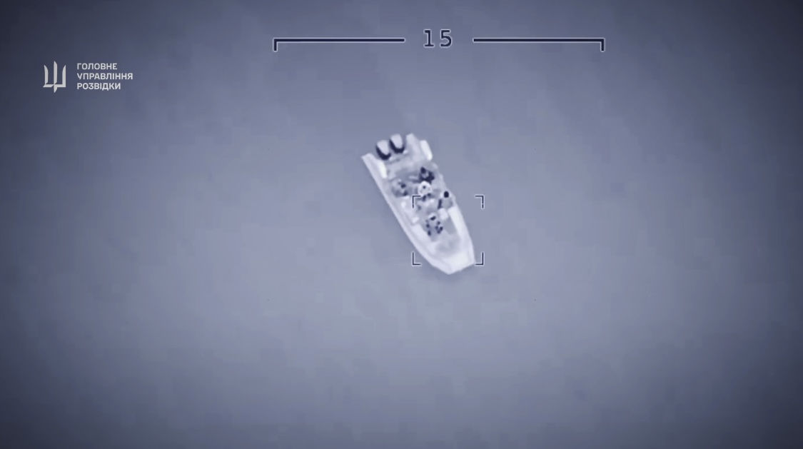 Бійці ГУР знищили російський катер у Чорному морі (відео) «фото»