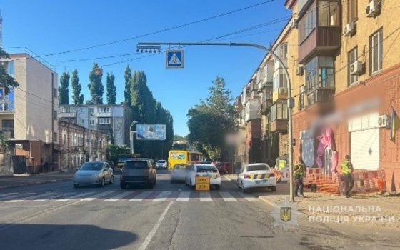 В Одесі 83-річний водій збив на переході неповнолітню дівчину «фото»