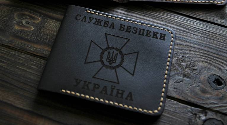 В Одесі чоловік видавав себе за співробітника СБУ, аби пройти ВЛК usionline.com В Одесі чоловік видавав себе за співробітника СБУ, аби пройти ВЛК «фото»