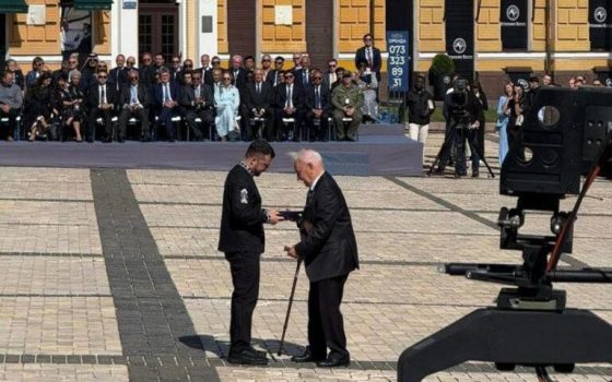 У День Незалежності президент нагородив Романа Шварцмана орденом (фото) «фото»