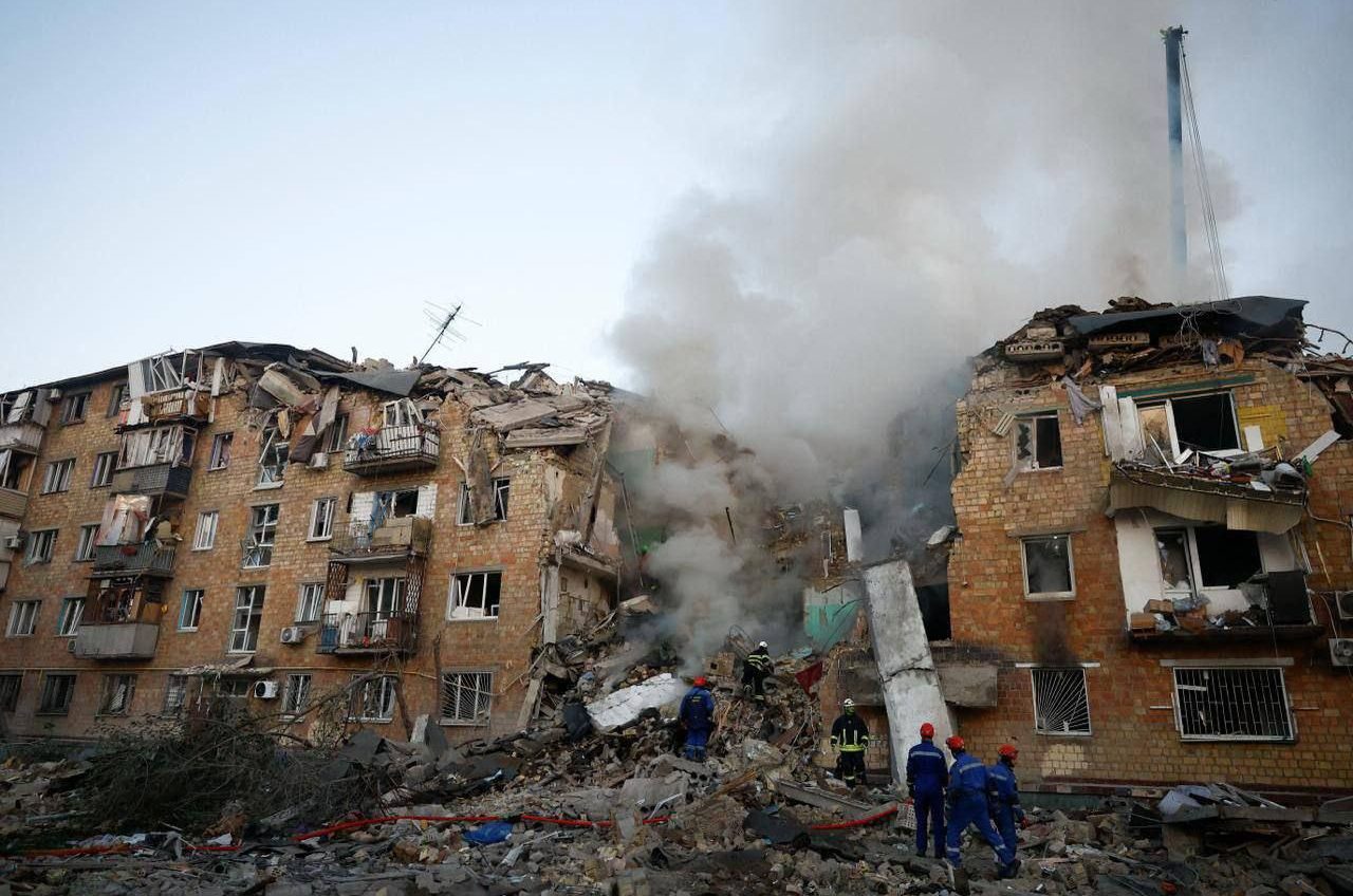 Вночі росіяни завдали масованого удару по Україні: в Києві 14 загиблих (фото) usionline.com Вночі росіяни завдали масованого удару по Україні: в Києві 14 загиблих (фото) «фото»
