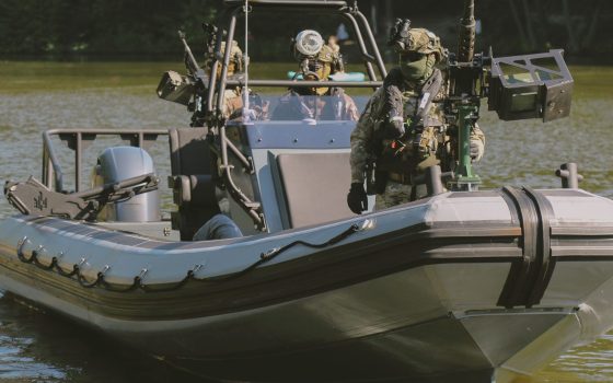 Бійці ГУР знищили тягач окупантів «Вітязь» на Тендрівській косі (відео) «фото»