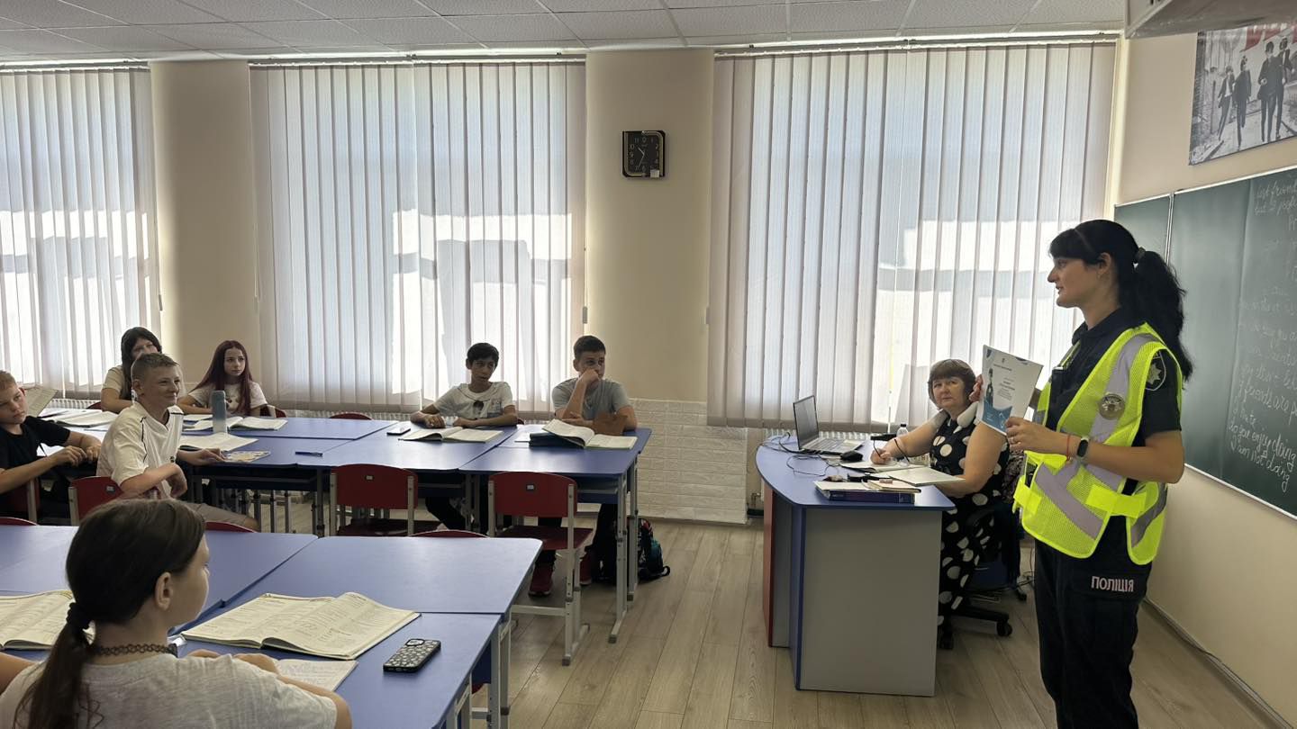 Правила безпеки: скільки шкіл на Одещині обладнані системами сигналізації та металодетекторами «фото»
