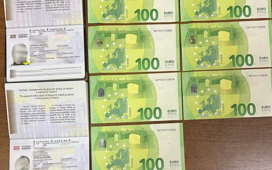 «Під спідницею»: на Одещині жінка намагалася підкупити прикордонницю, аби та пропустила її чоловіка (фото) «фото»