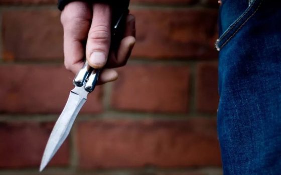 В Одесі чоловік, намагаючись втекти від ТЦК, поранив ножем військовослужбовця «фото»