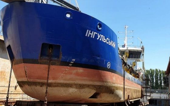 На Одещині підняли й відновлять земснаряд «Інгульський» «фото»