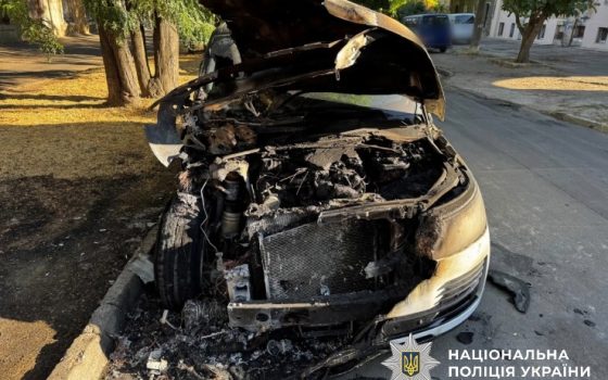 Одесит спалив чотири автівки на понад 4 мільйони гривень – його затримали (фото, відео) «фото»