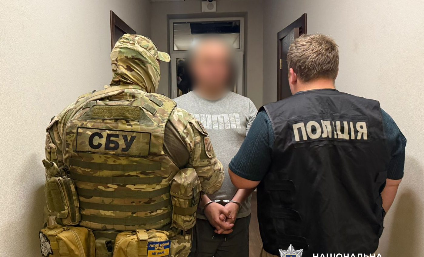 В Одесі військовий вимагав 4 тисячі доларів за «вступ» до добровольчого формування (фото) «фото»