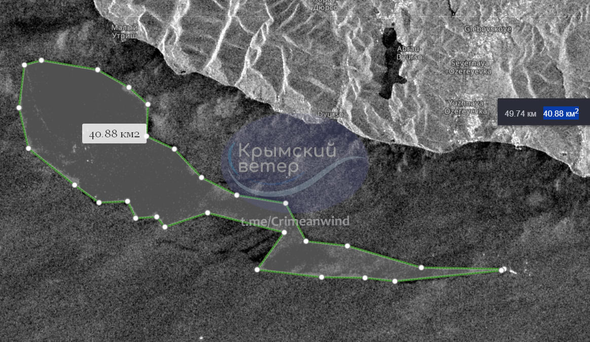 Гігантська нафтова пляма у Чорному морі рухається у бік Криму (фото) usionline.com Гігантська нафтова пляма у Чорному морі рухається у бік Криму (фото) «фото»