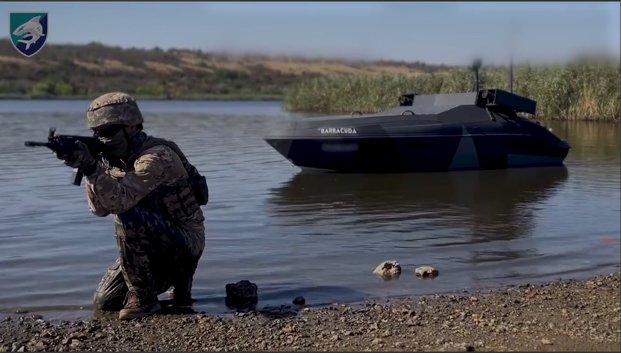 Дрон «Баракуда»: морська піхота показала катер-безпілотник (відео) «фото»