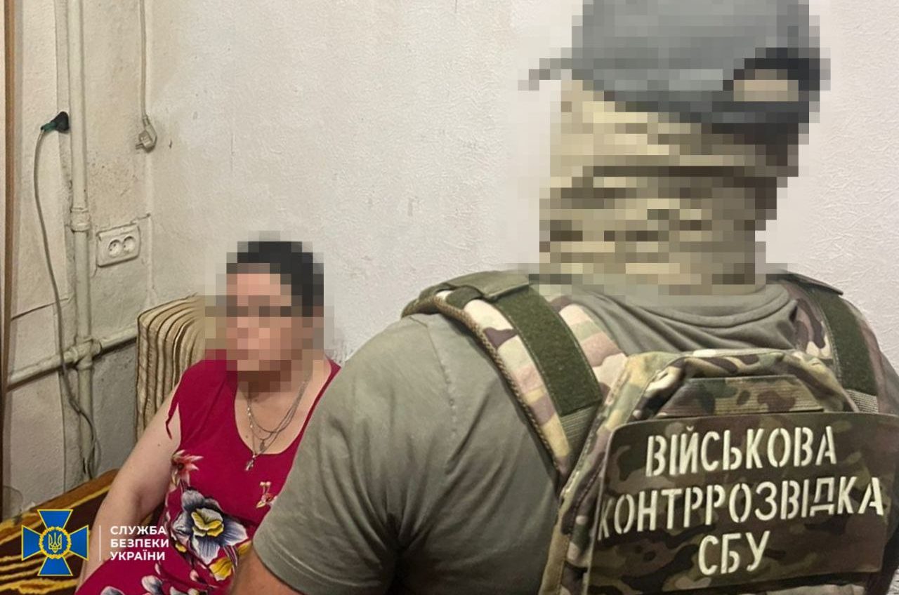 В Одесі схопили викладачку університету, яка коригувала удари місту на замовлення РФ (фото) «фото»