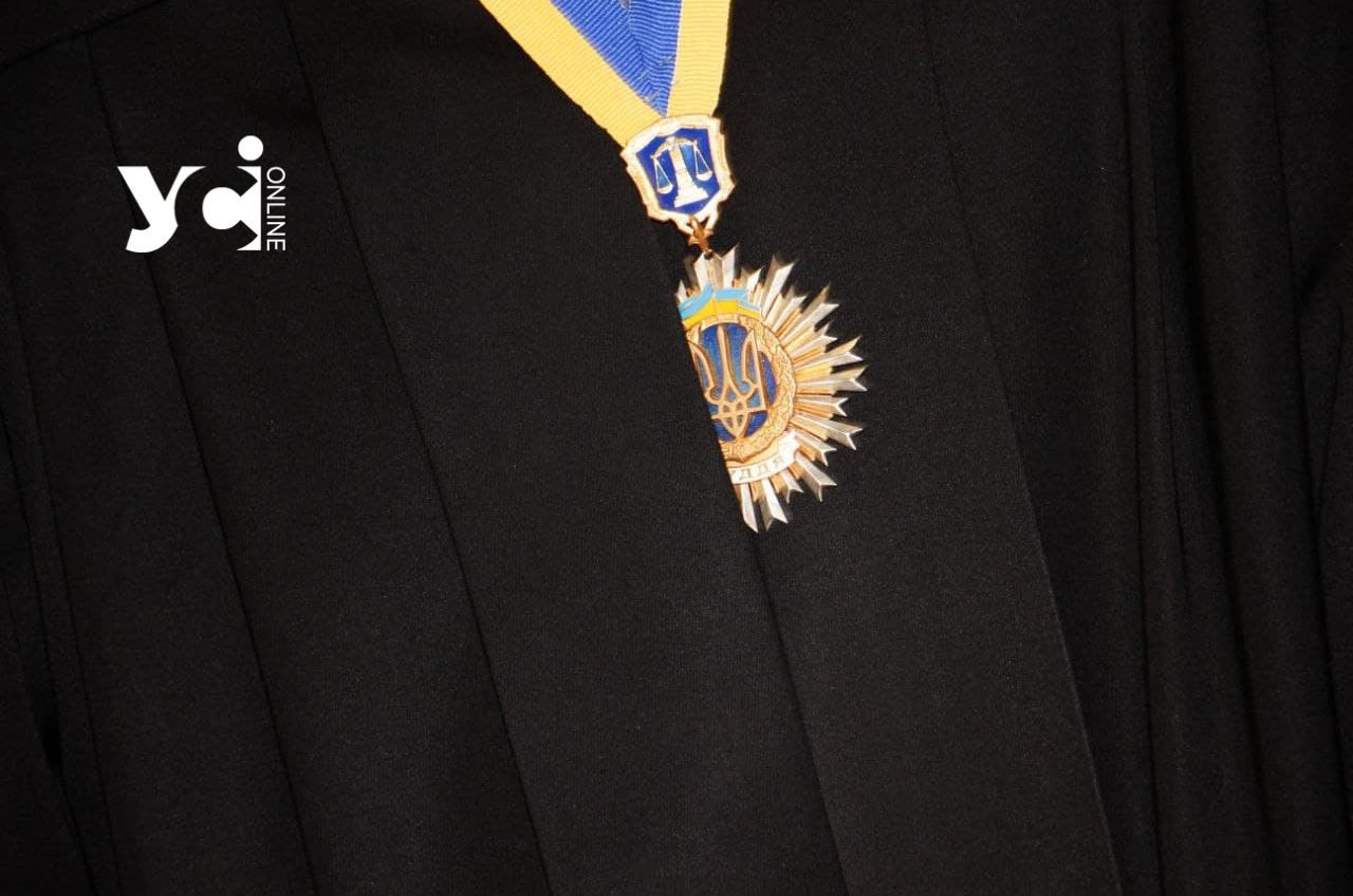 Водій, через якого загинуло подружжя в Ананьєві, отримав майже 9 років в’язниці usionline.com Водій, через якого загинуло подружжя в Ананьєві, отримав майже 9 років в’язниці «фото»