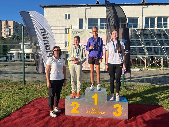 Спортсменка з Одещини здобула дві нагороди у турнірі на Прикарпатті «фото»