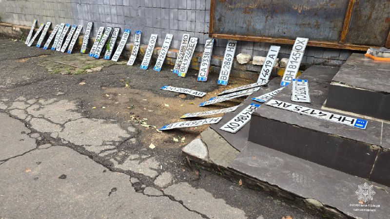 Наслідки потопу: де забрати загублені номерні знаки з автівок «фото»