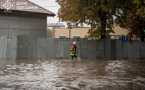 Негода знеструмила 28 сіл та міст на Одещині: без електрики понад 36 тисяч абонентів «фото»