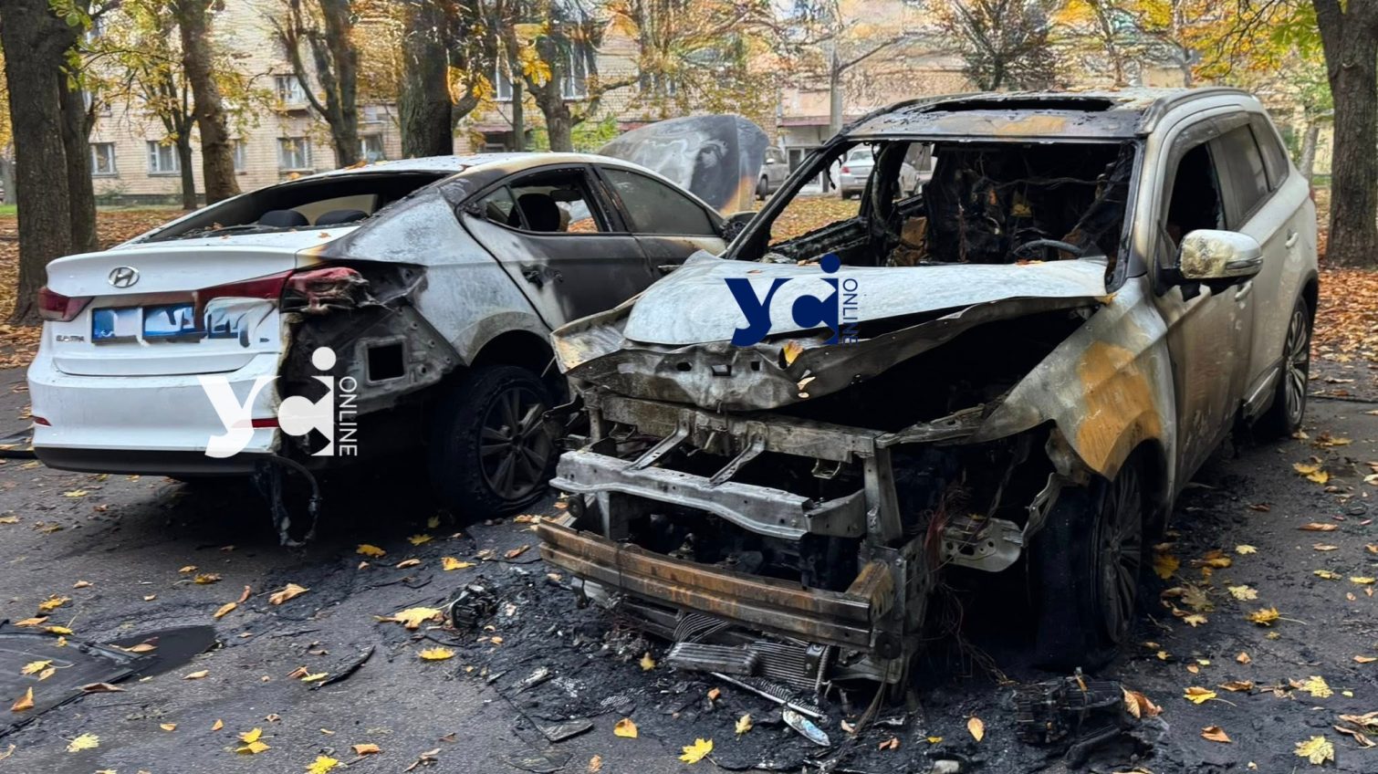 На Черьомушках в Одесі згоріли дві машини (фото) «фото»