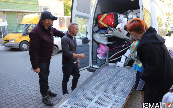 Ізмаїл отримав автобус для перевезення поранених бійців (фото) usionline.com Ізмаїл отримав автобус для перевезення поранених бійців (фото) «фото»