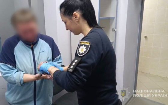 На Одещині мати задушила 9-місячну доньку через плач «фото»