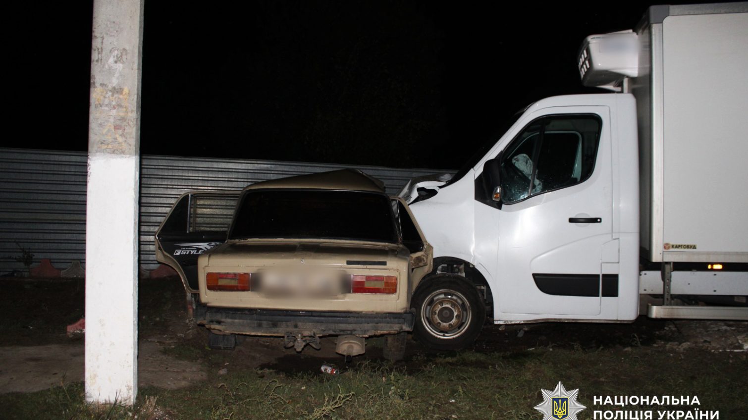 Затримано п’яного водія автівки, який влетів у вантажівку та травмував свого пасажира «фото»