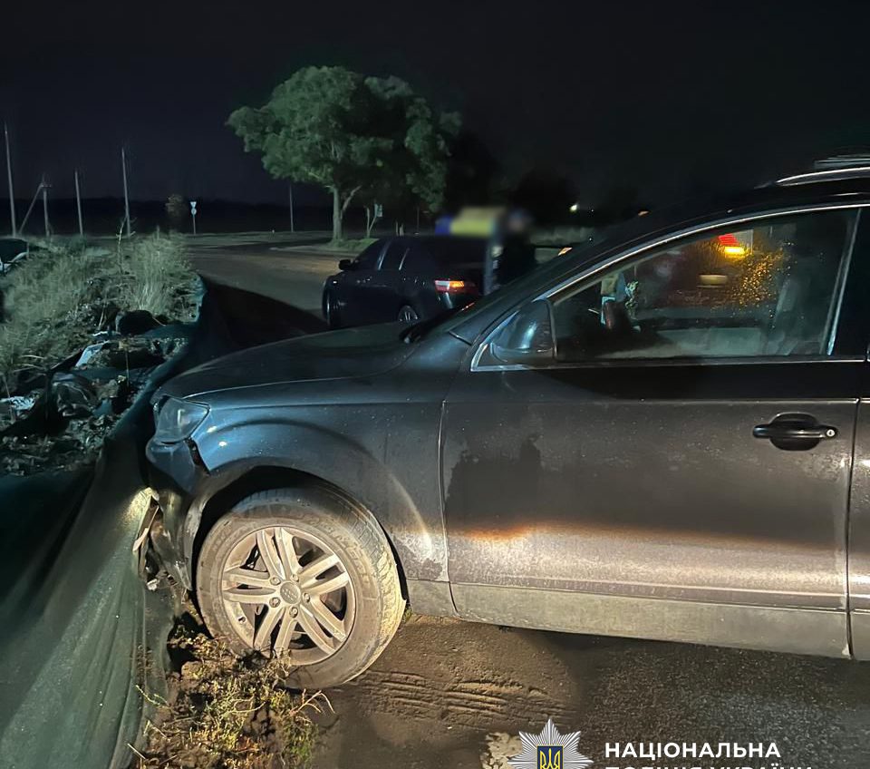 Щойно вийшов із в’язниці — і знову за ґрати: в Одесі зловмисник викрав автівку та розтрощив її (фото) usionline.com Щойно вийшов із в’язниці — і знову за ґрати: в Одесі зловмисник викрав автівку та розтрощив її (фото) «фото»