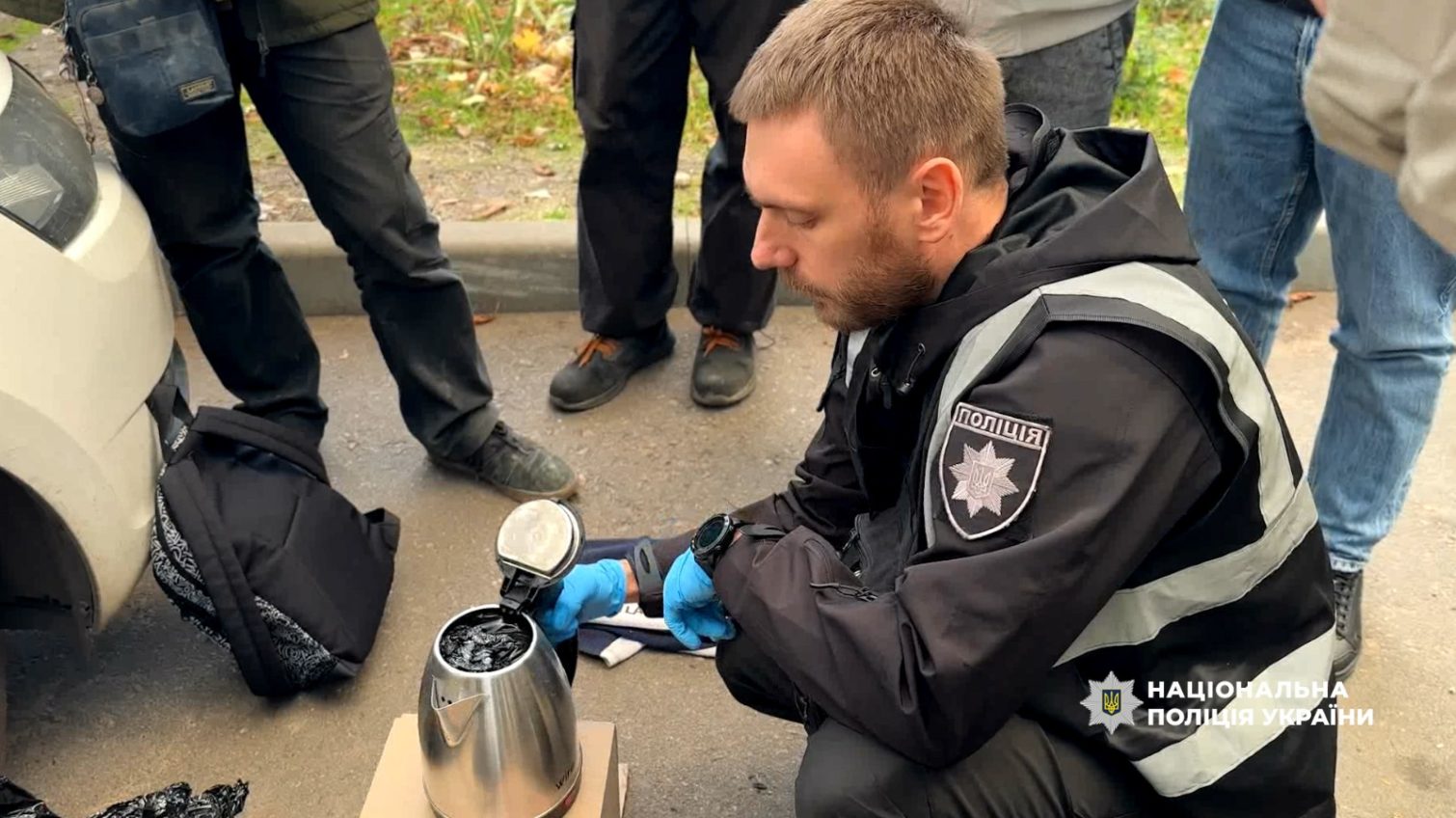 Психотропи у чайнику: в Одесі затримали 26-річного наркоторговця (фото, відео) usionline.com Психотропи у чайнику: в Одесі затримали 26-річного наркоторговця (фото, відео) «фото»
