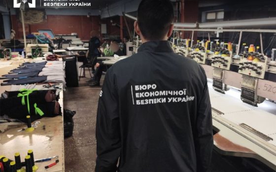 В Одесі суд оштрафував турка, який організував роботу цеху з підробки брендового одягу «фото»