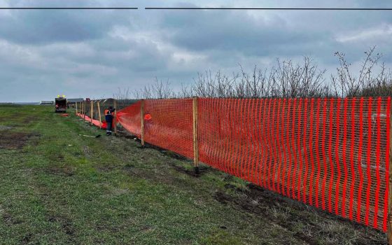 Одещина готується до зими: на дорогах встановлюють антипереметні конструкції (фото) «фото»