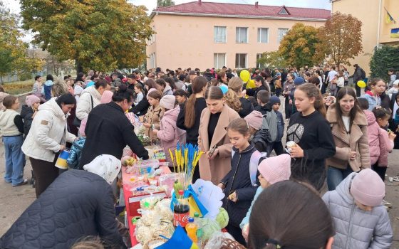 Школярі Саф’янівської громади зібрали понад 200 тисяч гривень для ЗСУ (фото) «фото»
