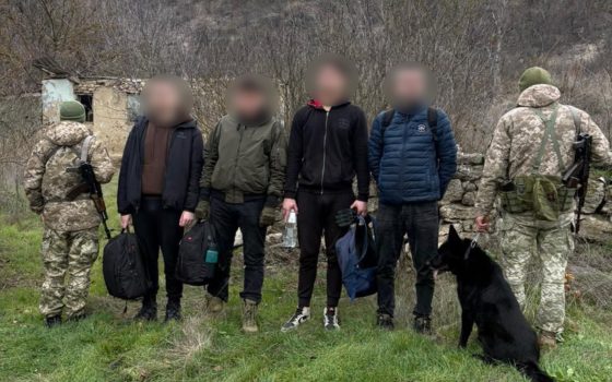 Службовий собака Віччі зупинив втікачів, які заплатили 42 тисячі доларів за втечу (фото) «фото»