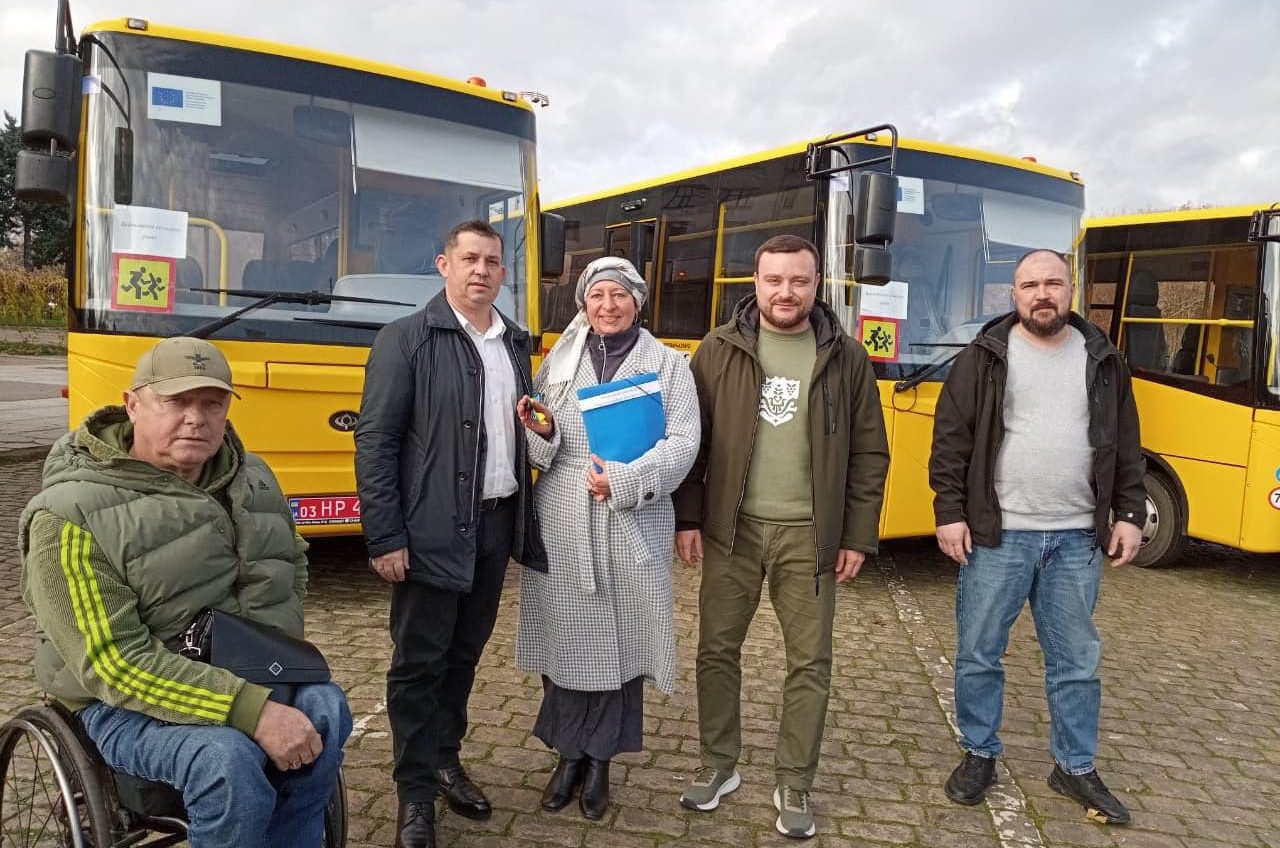 Одещина отримала ще п’ять сучасних шкільних автобусів (фото) «фото»