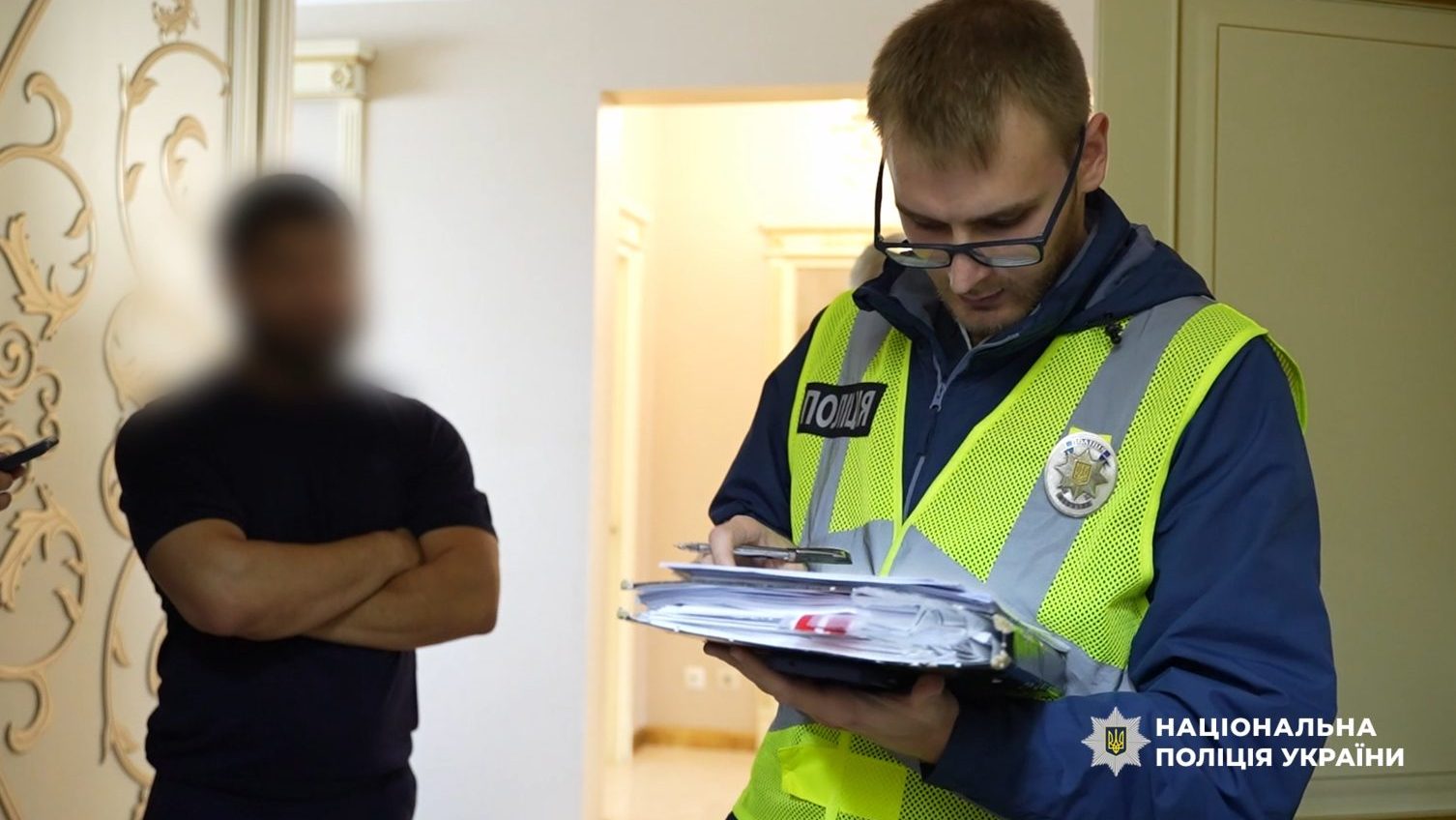 В Одесі затримали молодиків, які знімали золоті прикраси з людей (фото, відео) «фото»