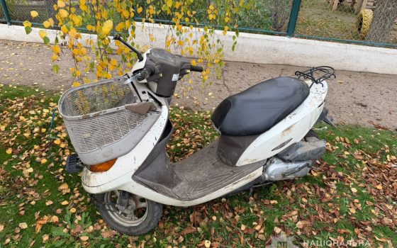 На Одещині чоловік збив пенсіонерку з мопеда й утік на її транспорті «фото»