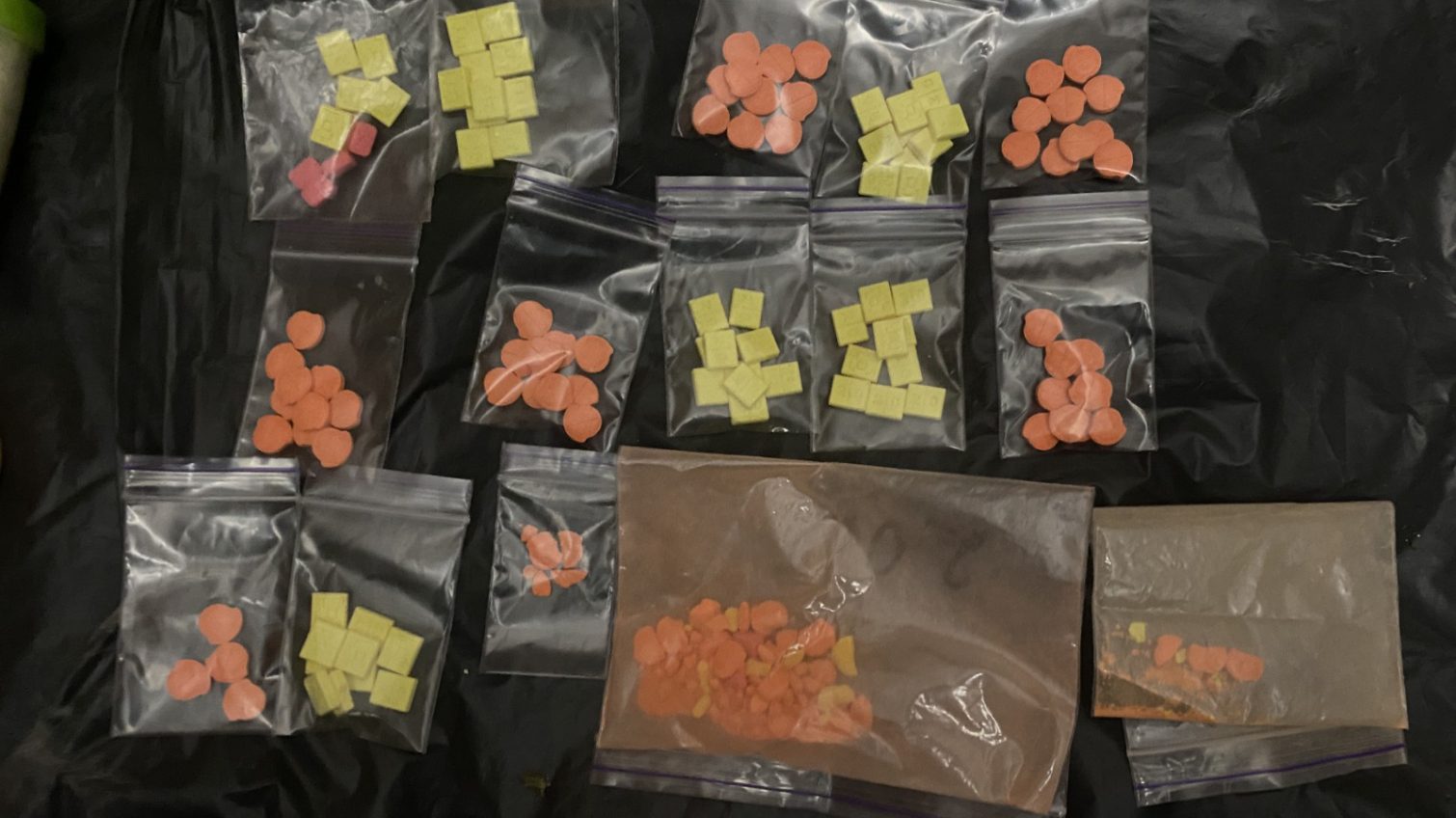 В Одесі затримали іноземця з великим запасом наркотиків та психотропів на 1,5 млн гривень (фото) «фото»