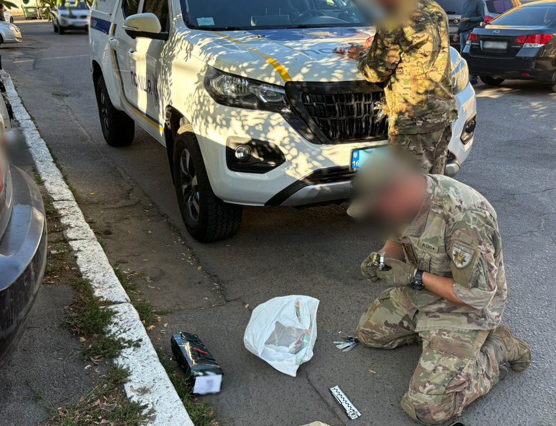 Одесит-рецидивіст зберігав наркотики, продавав набої та привласнював чуже майно (фото) «фото»