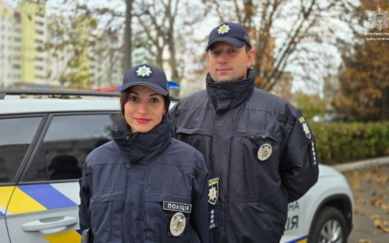 В Одесі під час прогулянки зникла 6-річна дівчинка – її розшукали патрульні (фото) «фото»