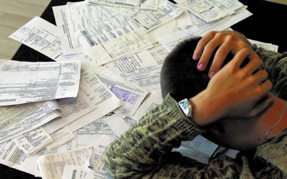 Більшість проваджень за комунальні борги не виконуються: українцям нічим платити «фото»
