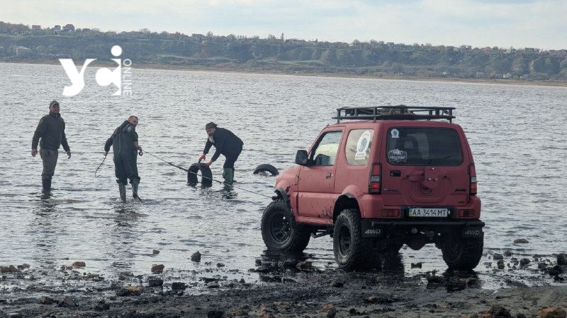 В Одесі військові та волонтери провели толоку на Куяльницькому лимані (фото) «фото»