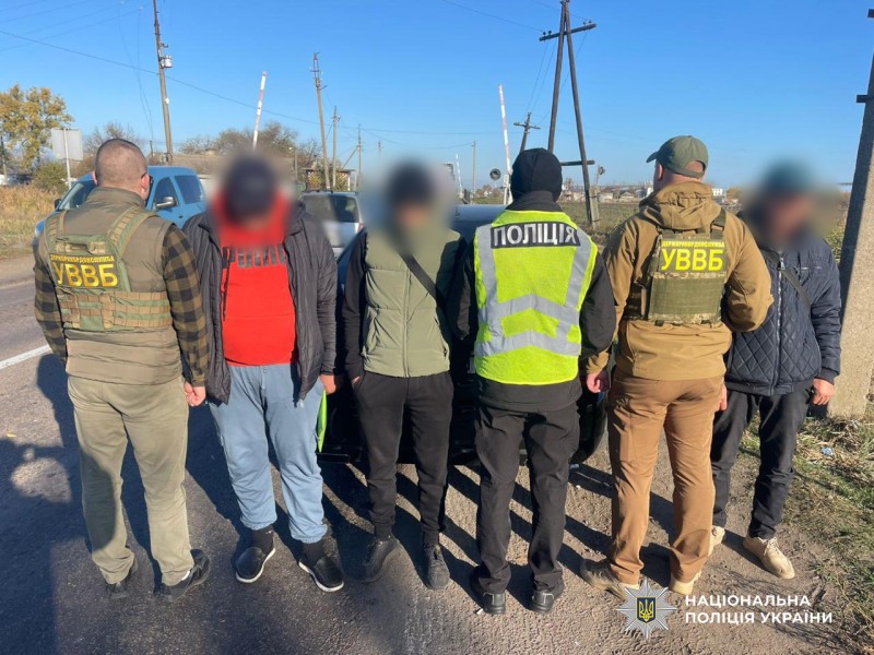 На Одещині затримали чоловіка, який за 6 тисяч доларів хотів переправити знайомих до Молдови (фото) «фото»