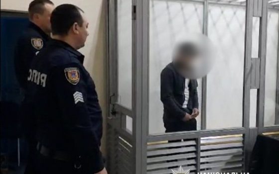 На Одещині юнак, який вбив матір і молодшу сестру, сяде в тюрму на 13 років (фото) «фото»