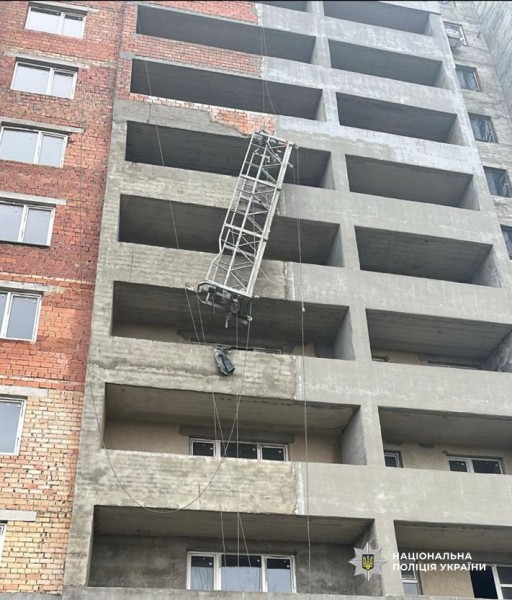 В Одеському районі будівельник зірвався з висоти та загинув «фото»